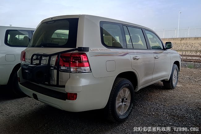 2019款丰田酷路泽4000中东版 7座/后挂/天窗现车65.3万