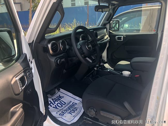 2019款JEEP牧马人2.0T加规版 金属漆/17轮现车38万钜惠