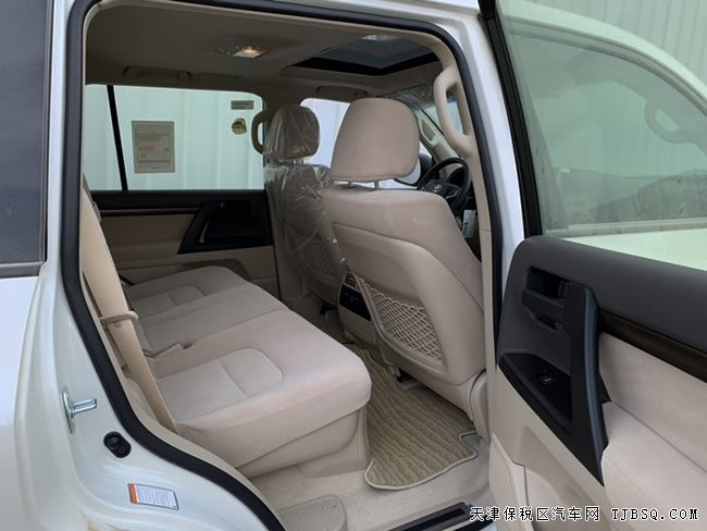 2019款丰田酷路泽4600中东版 18轮/8气囊/天窗现车88万