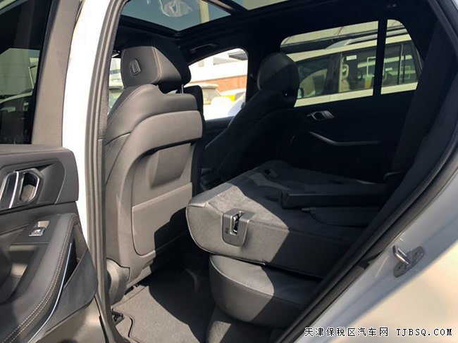 2019款宝马X5加规版 20轮/全景天窗/LED大灯现车65.8万