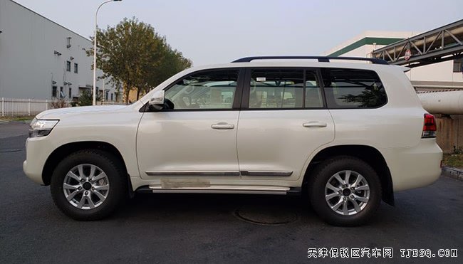 2019款丰田酷路泽4000中东版 18轮/天窗/双差现车67万