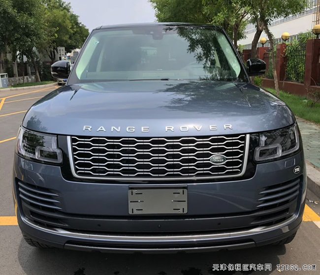 2019款路虎揽胜行政版3.0T 平行进口现车优惠专享