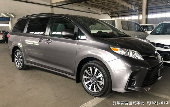 2020款丰田塞纳3.5L四驱版 豪华商务车优惠酬宾