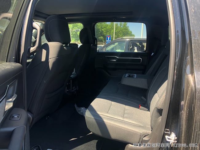 19款道奇公羊5.7L加规版 灯光包/二级包/全景现车42.5万