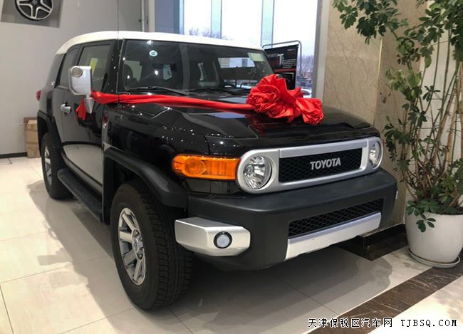 平行进口车19款丰田FJ酷路泽中东版 气泵/17轮现车43万
