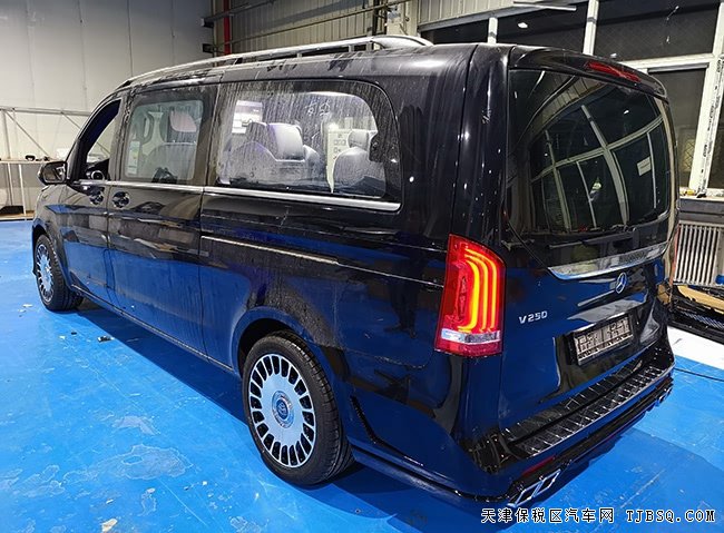 19款奔驰V250墨西哥版 17轮/小桌板/航空座椅现车70万