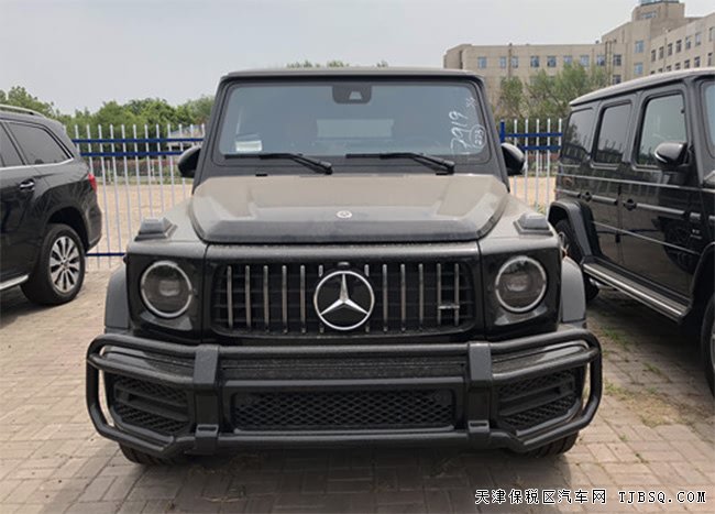 2019款奔驰G63AMG加规版 4.0T现车热卖震撼呈现
