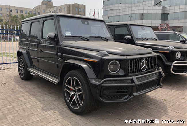 2019款奔驰G63AMG加规版 4.0T现车热卖震撼呈现