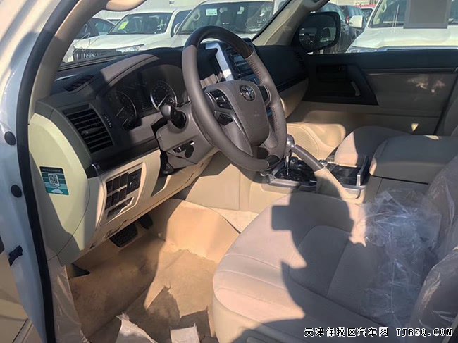 2019款丰田酷路泽4000中东版 外挂备胎/17轮现车62.3万