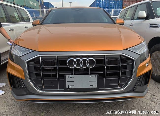 平行进口19款奥迪Q8加规版 3.0T现车热卖优惠促
