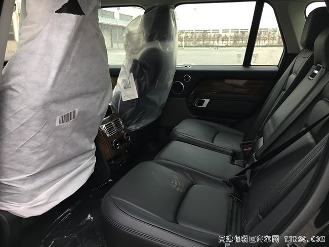 19款路虎揽胜3.0T行政版 20轮/全景/脚感尾门现车102万
