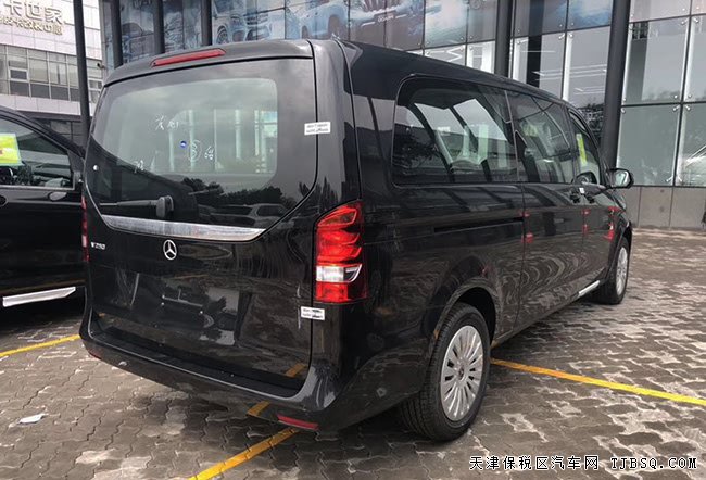 2019款奔驰V250中东版 舒适悬挂/双电动门/17轮现车42万