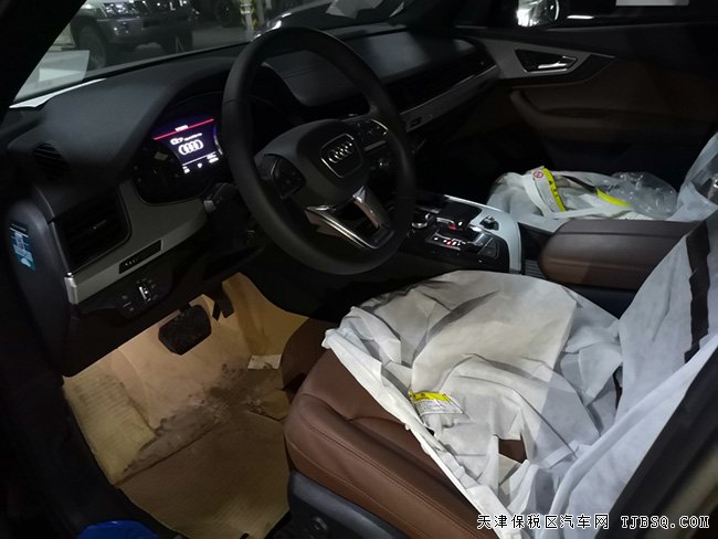 平行进口19款奥迪Q7加规版7座SUV 现车超值热销