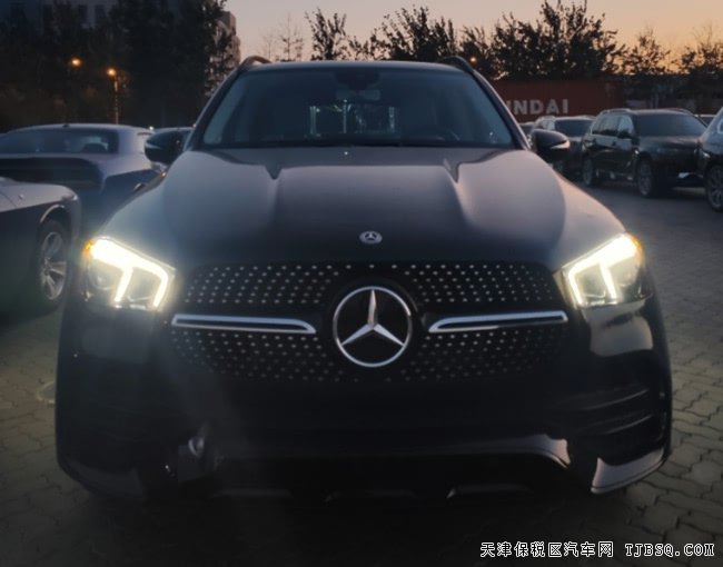 2020款奔驰GLE450加规版 暗夜包/豪华包/运动包现车80万