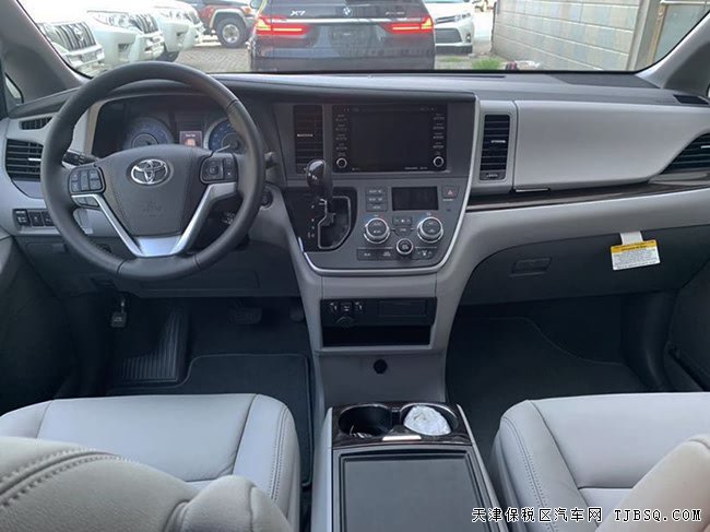 2020款丰田塞纳3.5L两驱XLE版 经典商务乐享极致