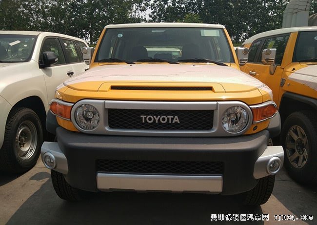19款丰田FJ酷路泽4.0L中东版 8气囊/双差速锁现车45.5万