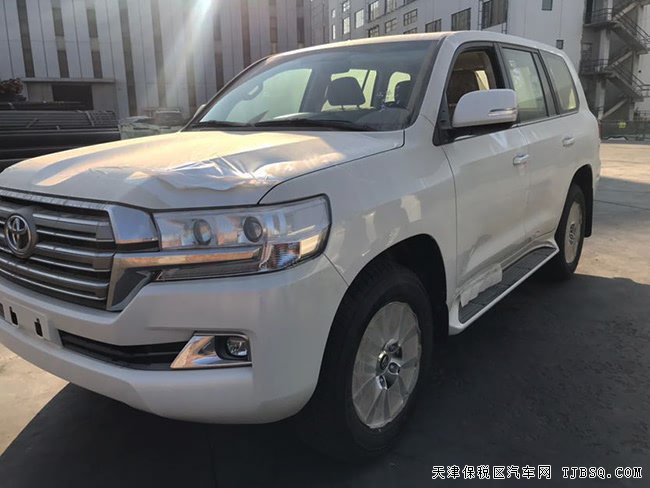 2020款丰田酷路泽5700中东版 18轮/天窗/遥启现车102万