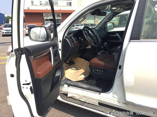 19款丰田酷路泽5700中东版 12气囊/20轮/GTS现车117.5万