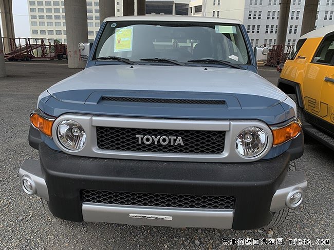 2020款丰田FJ酷路泽4.0L中东版 8气囊/JBL/17轮现车47万