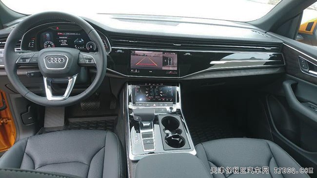 2019款奥迪Q8加规版 S-line包/环影/全景天窗现车74万