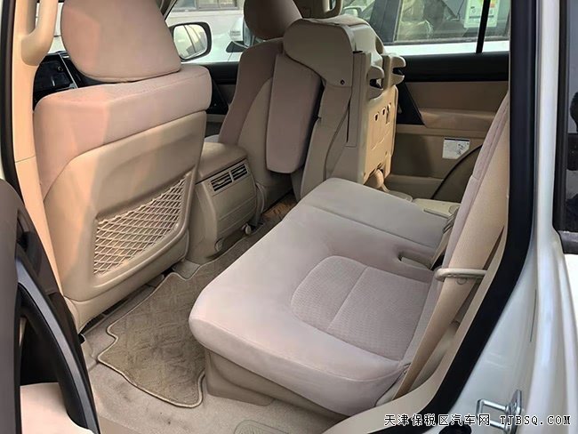 2020款丰田酷路泽4000中东版 17轮/后挂/冰箱现车66万