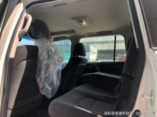 2019款丰田酷路泽4500中东版 7座/8气囊/KDSS现车110万