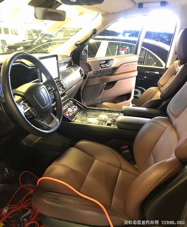 2019款林肯领袖一号3.5T美规版 22轮/40寸电视现车198万