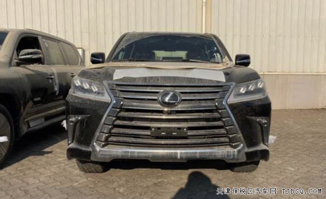 ƽ�н��ڳ��׿���˹LX570�ж��� 19����ֳ�147.5��