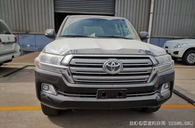 2019款丰田酷路泽4000中东版 18轮/天窗/遥启现车64.8万