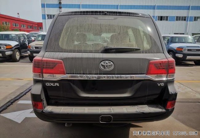 2019款丰田酷路泽4000中东版 18轮/天窗/遥启现车64.8万