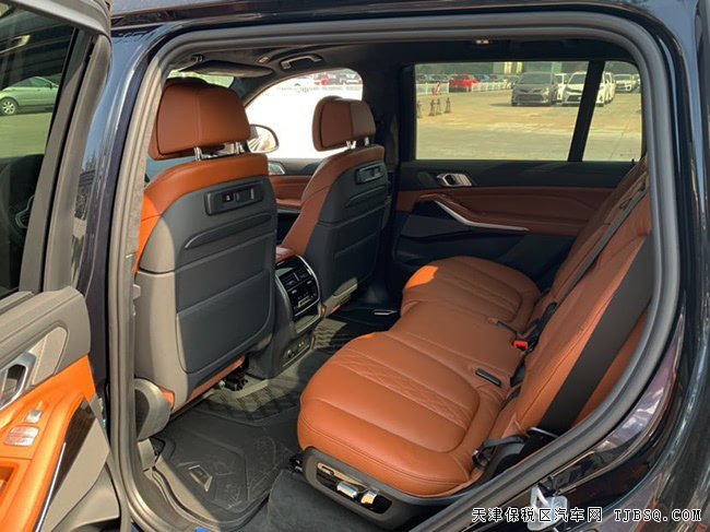 平行进口车19款宝马X7加规版 3.0T现车热销优惠购