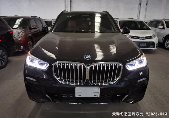 2020款宝马X5加规版 M运动包/卓越豪华包/22轮现车85万