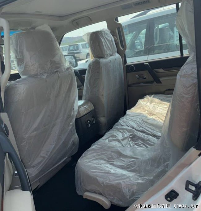 2019款三菱帕杰罗V97中东版 18轮/双差速锁现车30.3万