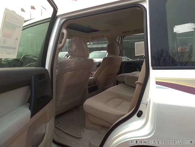 2019款丰田酷路泽4000中东版 后挂/天窗/8气囊现车66万