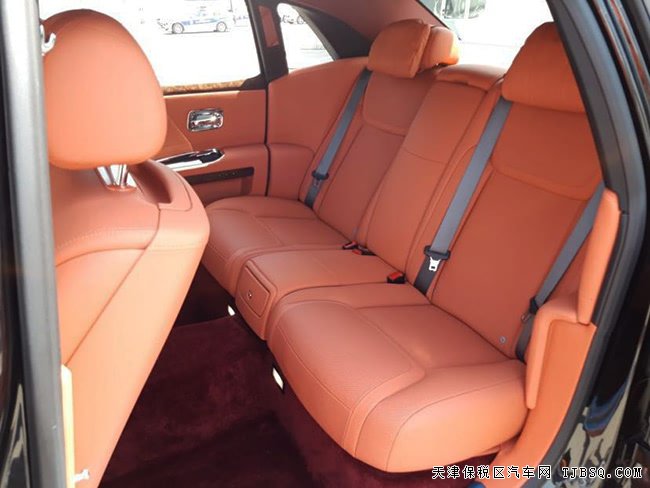 18款劳斯莱斯古思特6.6T加长版 19轮/全景天窗现车518万