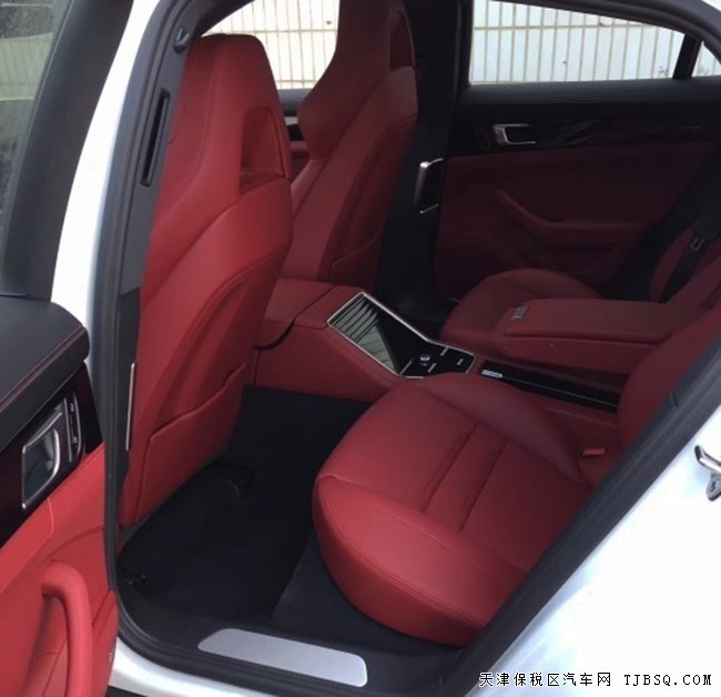 2019款保时捷Panamera加规版 BOSE/21轮/环影现车150万