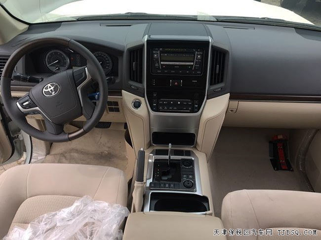 2019款丰田酷路泽4600中东版 18轮/天窗/遥启现车90万