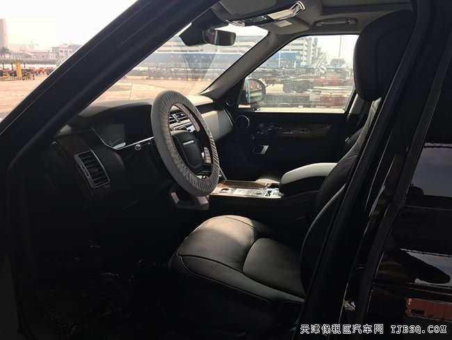 2019款路虎揽胜3.0T汽油加长版 现车超值热卖