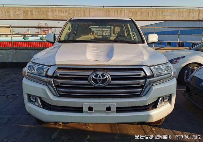 19款丰田酷路泽4000中东版 18轮/航踏/天窗现车65.3万