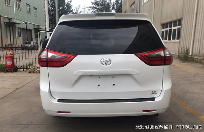 2020款丰田塞纳3.5L四驱标配版 18轮/7座/雷测现车45万