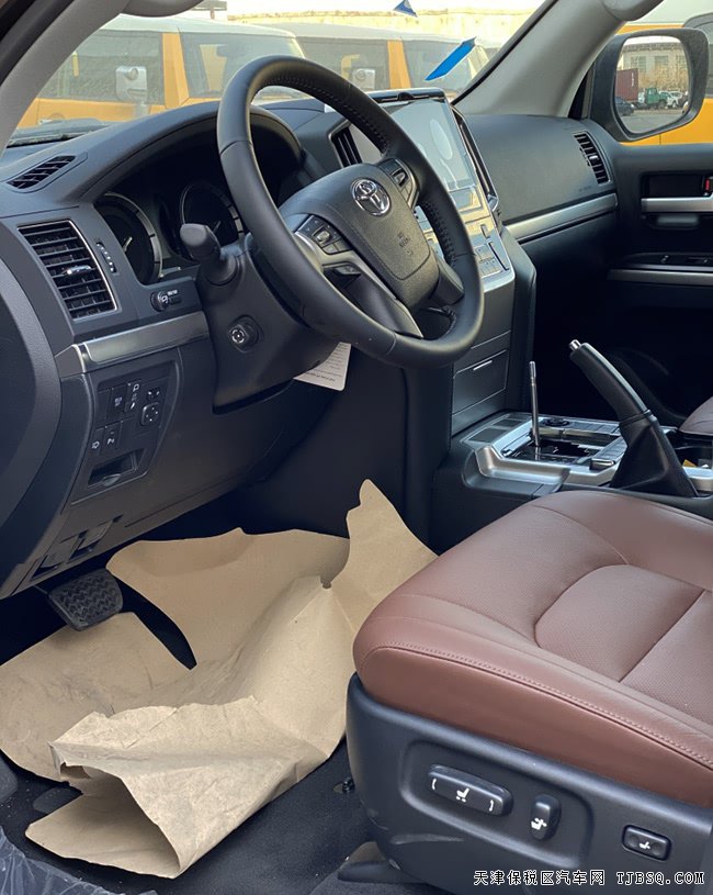 2019款丰田酷路泽5700中东版 20轮/GTS包围现车109.5万