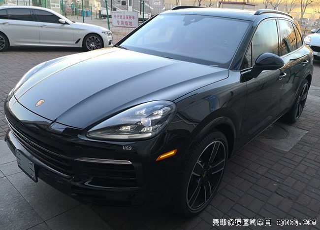 19款保时捷卡宴2.9T加规版 22轮/底升/豪华包现车118万