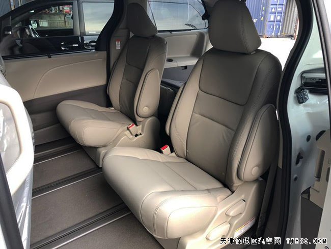 20款丰田塞纳3.5L四驱XLE版 18轮/天窗/雷测现车52.3万