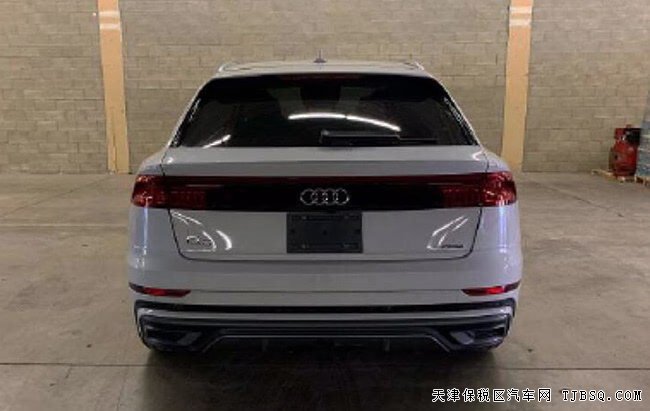 19款奥迪Q7/Q8加规版 20轮/手写板/全景天窗现车62.5万