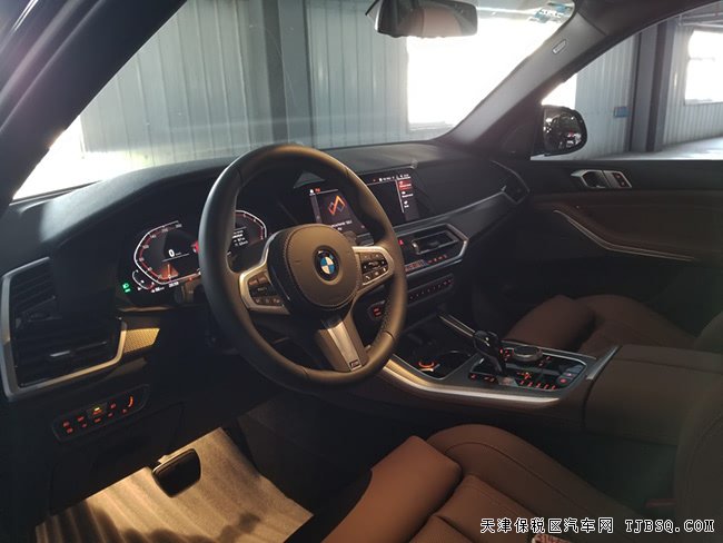2019款宝马X7墨西哥版 20轮/M运动包/全景天窗现车71万
