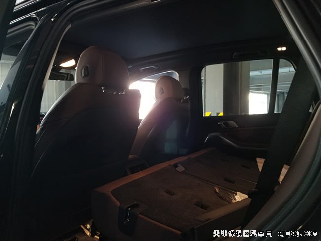 2019款宝马X7墨西哥版 20轮/M运动包/全景天窗现车71万