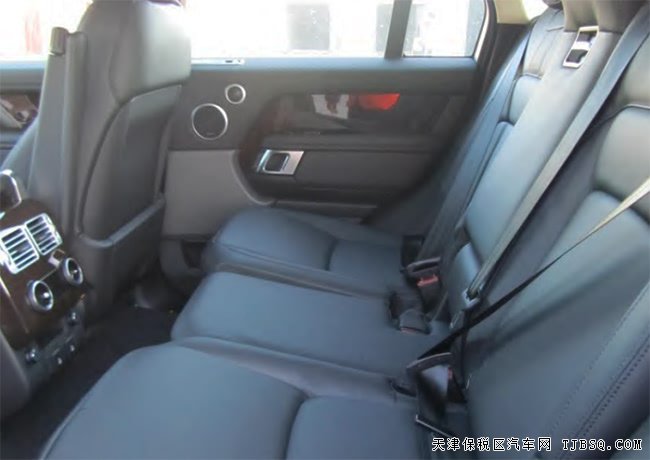 2020款路虎揽胜3.0T行政版 19轮/电吸门/全景现车103万