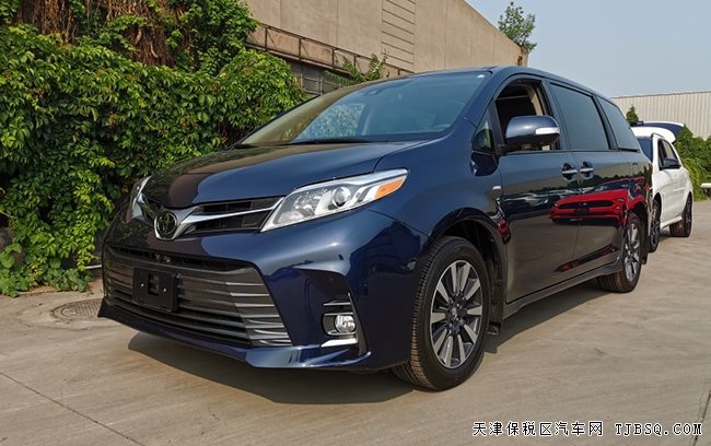 2020款丰田塞纳四驱顶配版 双天窗/环影/雷测现车54.9万