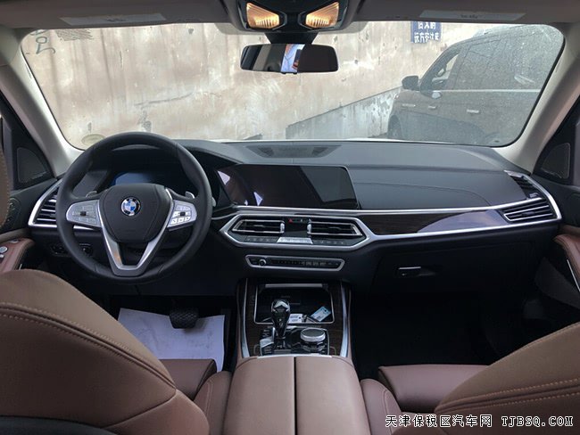 2019款宝马X7美规版/加规版 金属漆/21轮/全景现车84万
