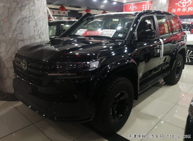 2019款丰田酷路泽4500中东版 17轮/8气囊/真皮现车141万